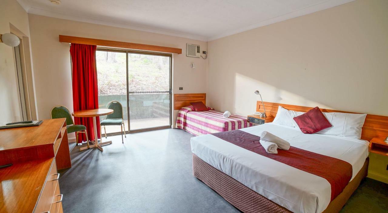 Country 2 Coast Motor Inn Coffs Harbour Exteriör bild